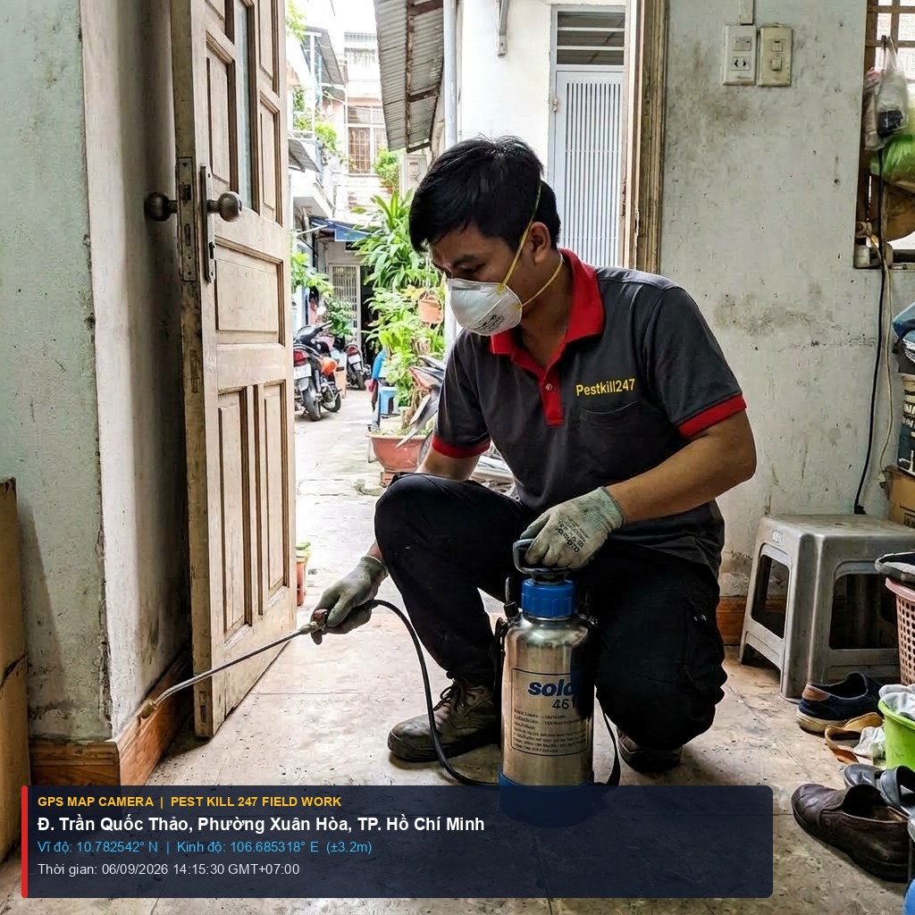 Dịch Vụ Diệt Côn Trùng Phường Xuân Hòa TP.HCM | Diệt Gián Đức & Phun Muỗi Sinh Học 1 Kỹ thuật viên Pest Kill 247 phun thuốc diệt côn trùng Phường Xuân Hòa TP.HCM có GPS